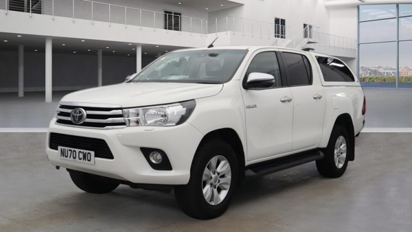 TOYOTA Hilux